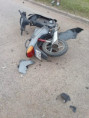 Trágico accidente en Santa Lucía: un motociclista falleció tras impactar contra un poste.